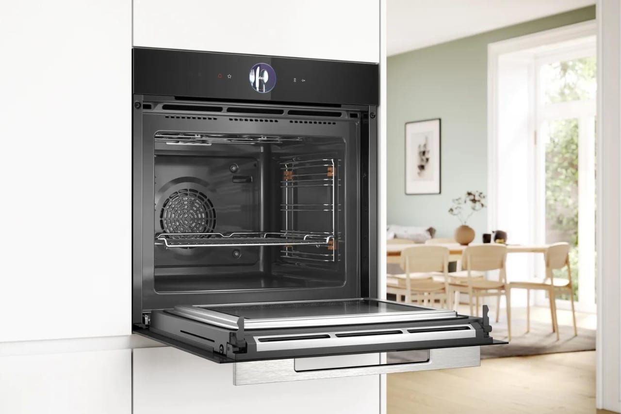 Bosch-full-size-oven-with-microwave-function.jpg
